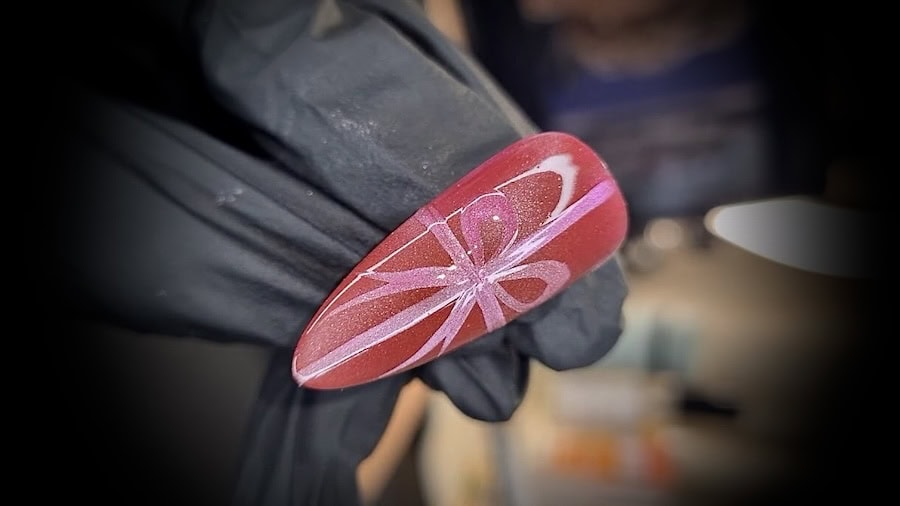Cat eye bow