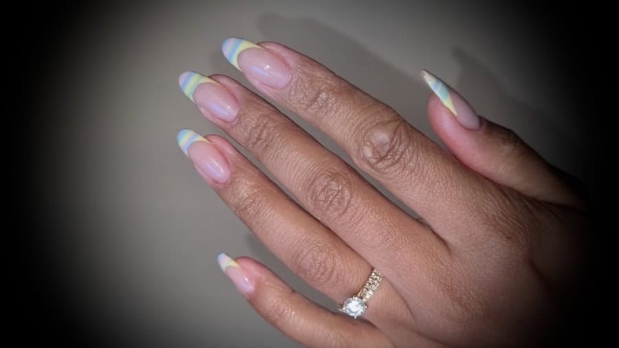 Spring nail tips with Chantelle and Kingsley